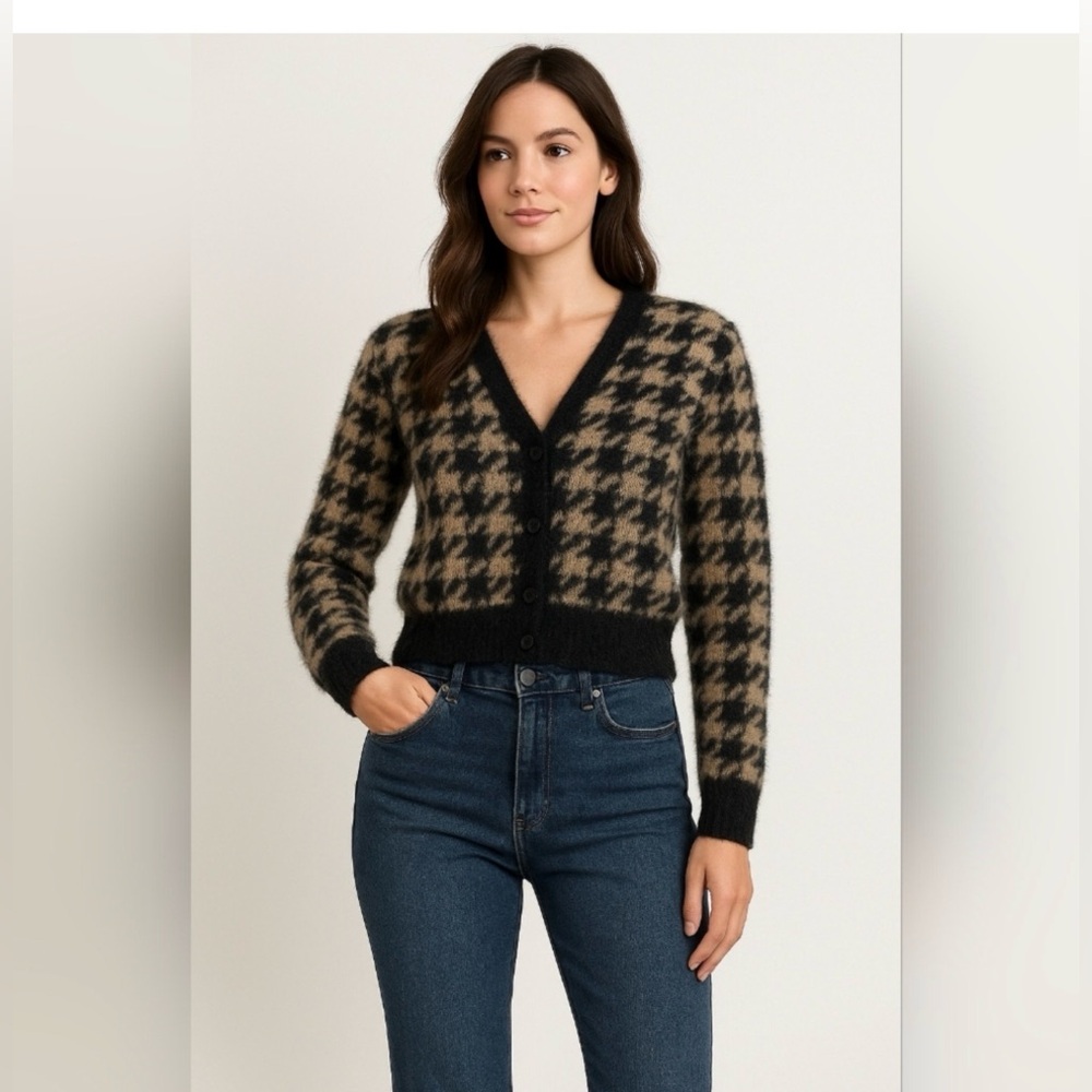 NWT Truth by Republic Black Tan Houndstooth Dark Academia Sweater Cardigan Sz M